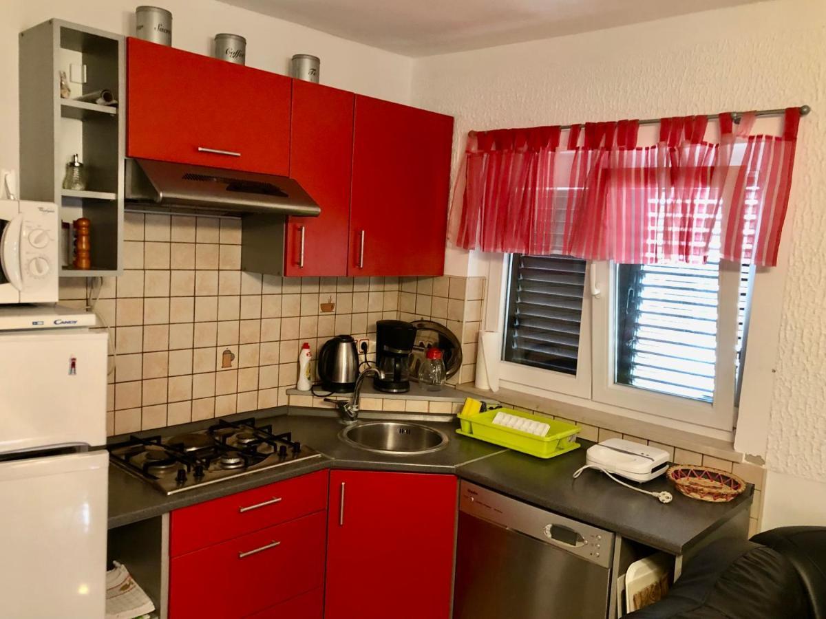 Apartments Pine & Oak With Shared Seasonal Hot Tub بريفلاكا المظهر الخارجي الصورة