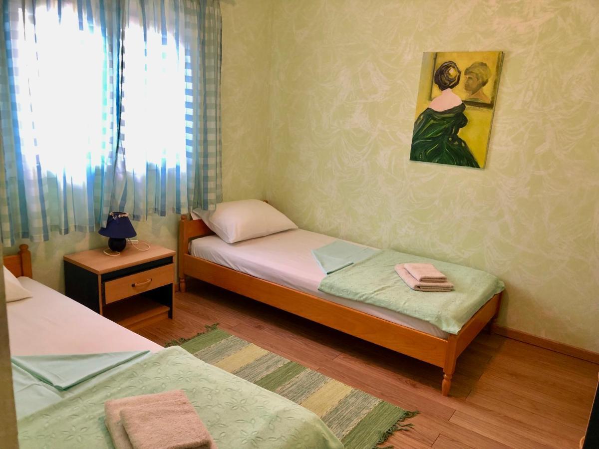 Apartments Pine & Oak With Shared Seasonal Hot Tub بريفلاكا المظهر الخارجي الصورة